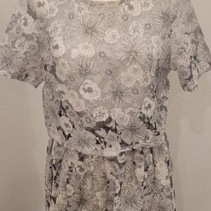 Fashion Union Size 4 Jaquard black and white matching set